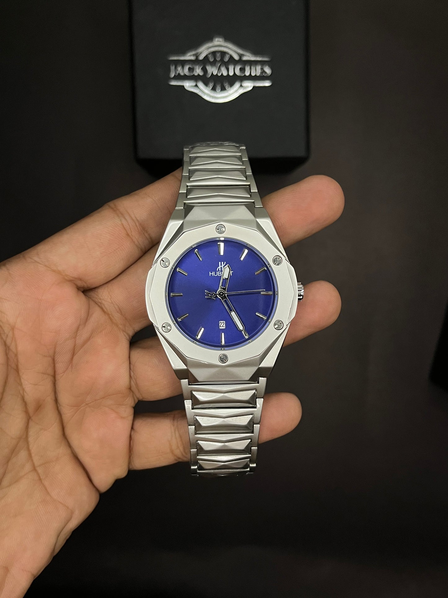 HB Diamond Cut Steel Chain Watch – Heavyweight Luxury