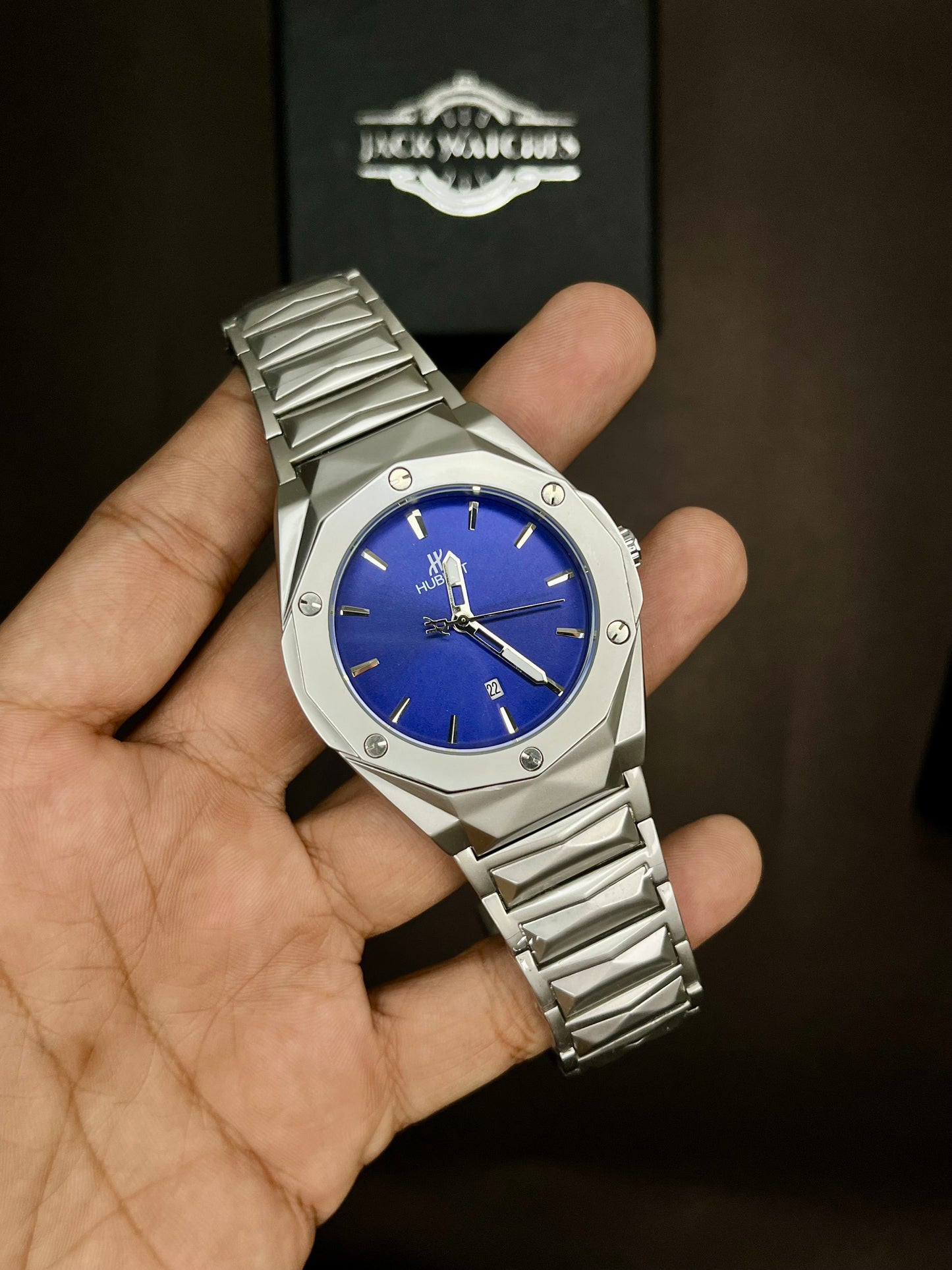 HB Diamond Cut Steel Chain Watch – Heavyweight Luxury
