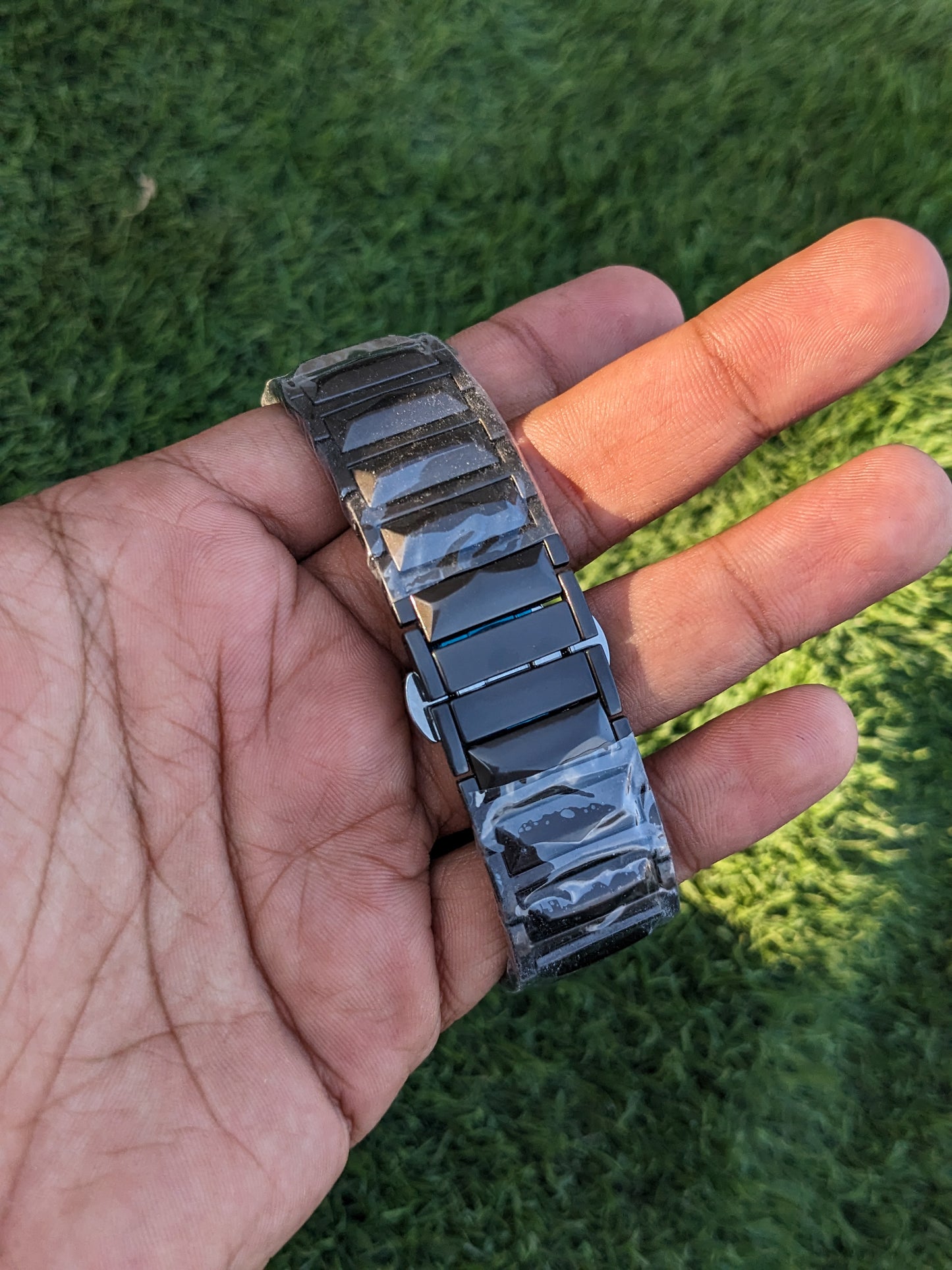 HB Diamond Cut Watch Black