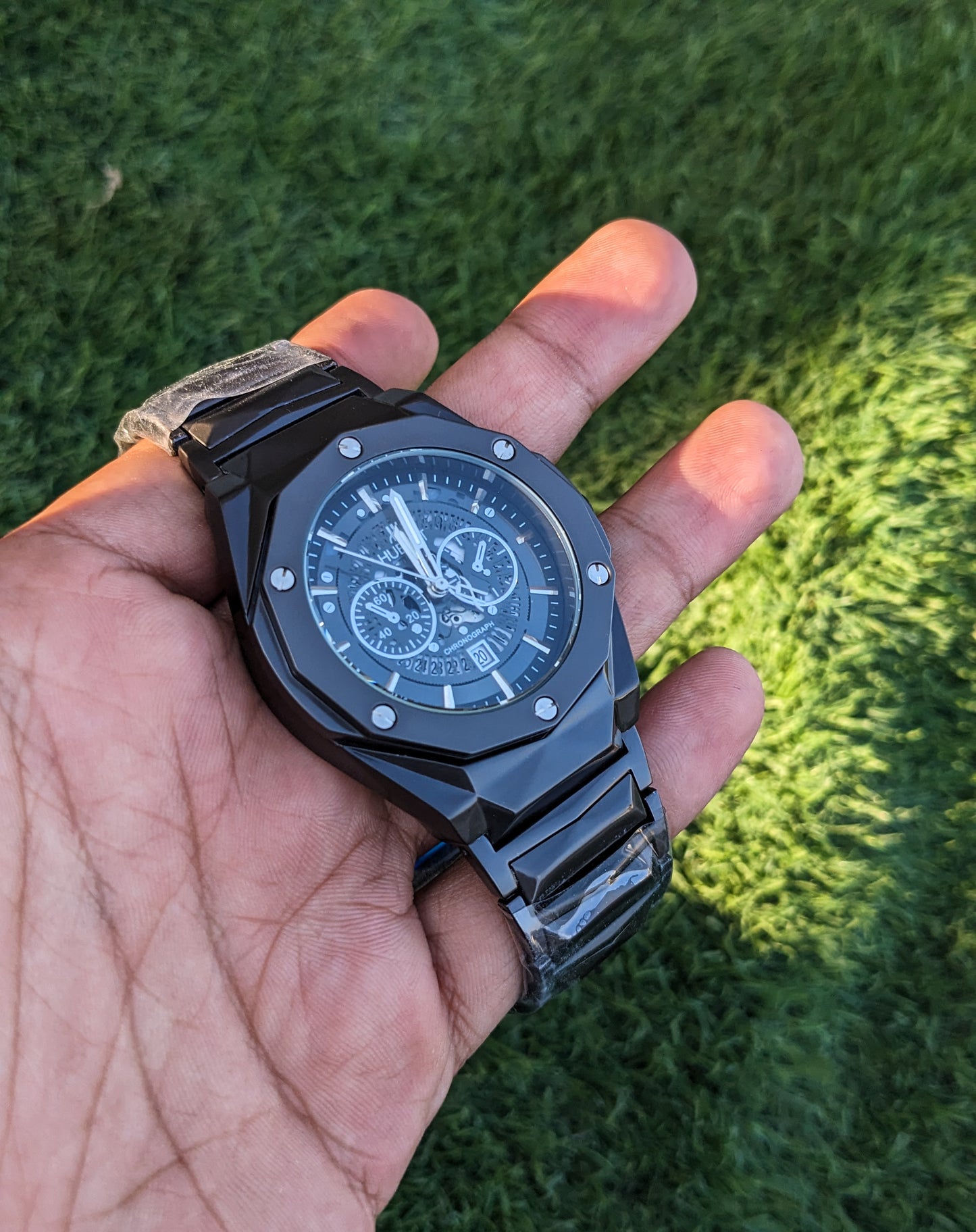 HB Diamond Cut Watch Black
