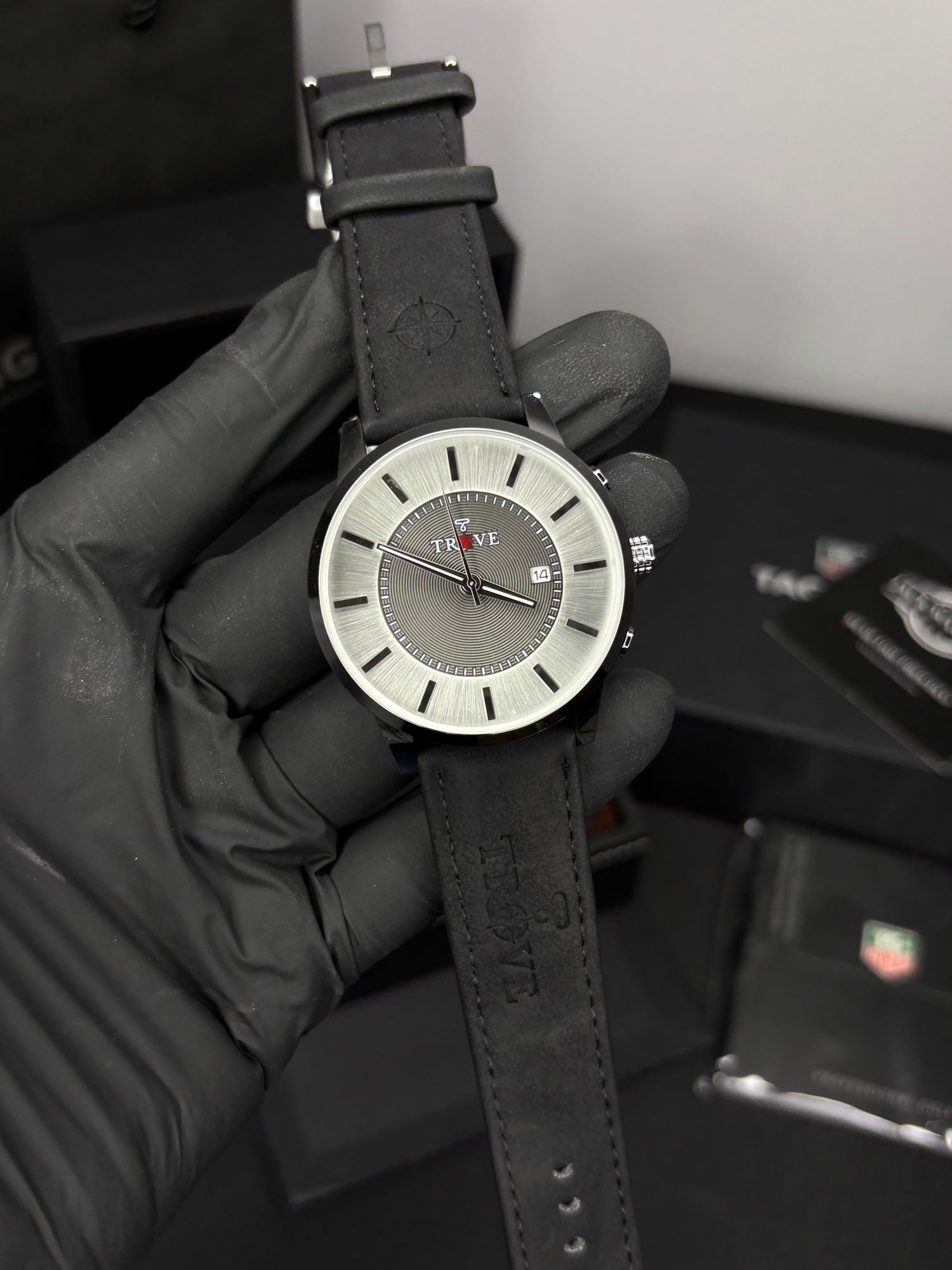 Trove Original Quartz Leather Strap Watch