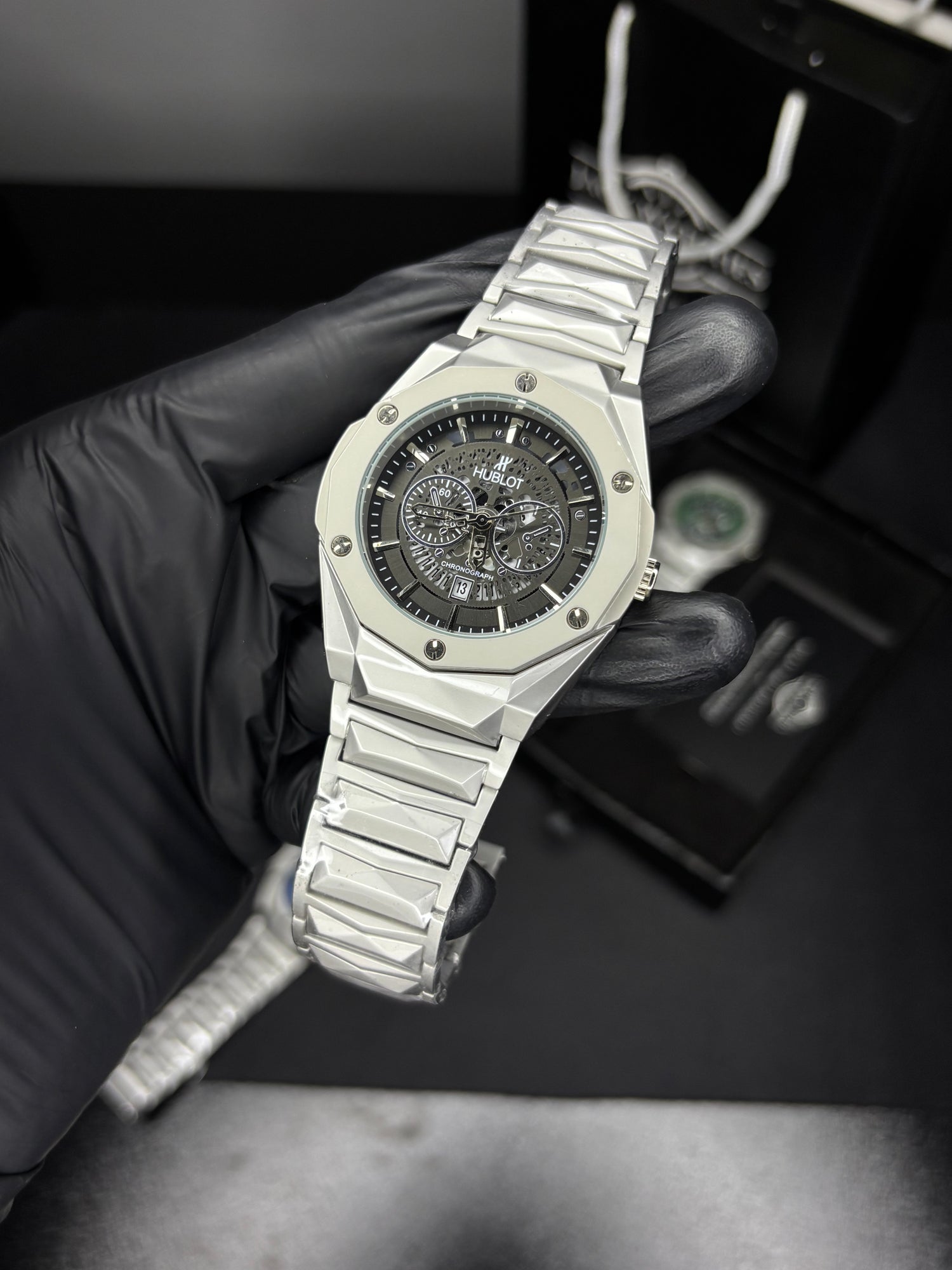 HB Diamond Cut Quartz