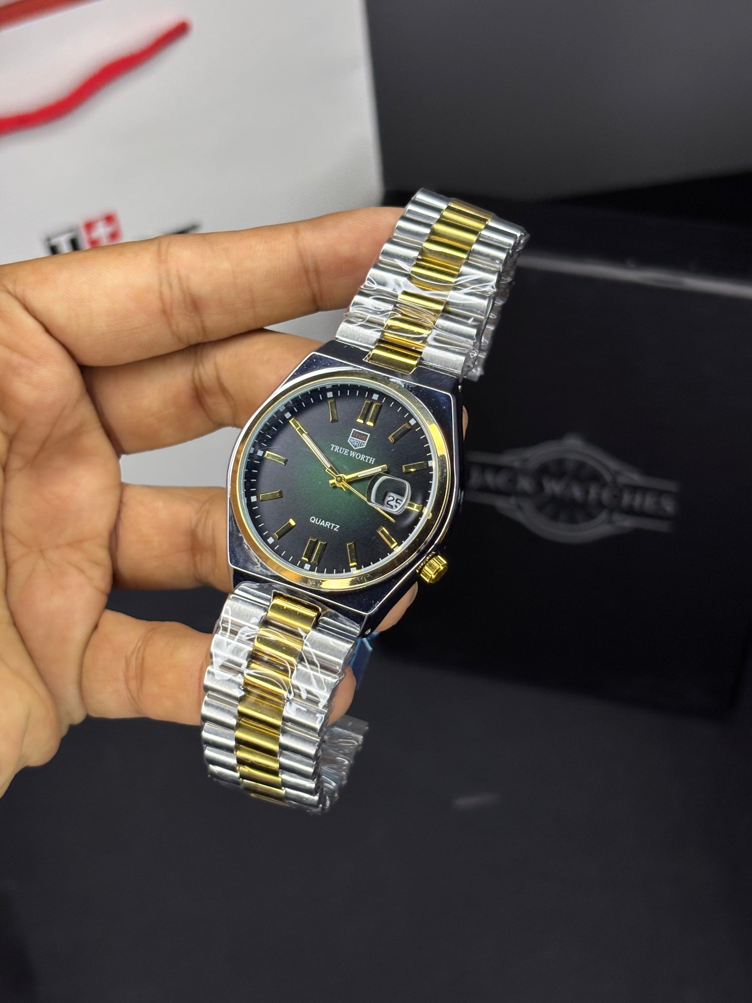 True Worth Quartz TWCTZN - Silver