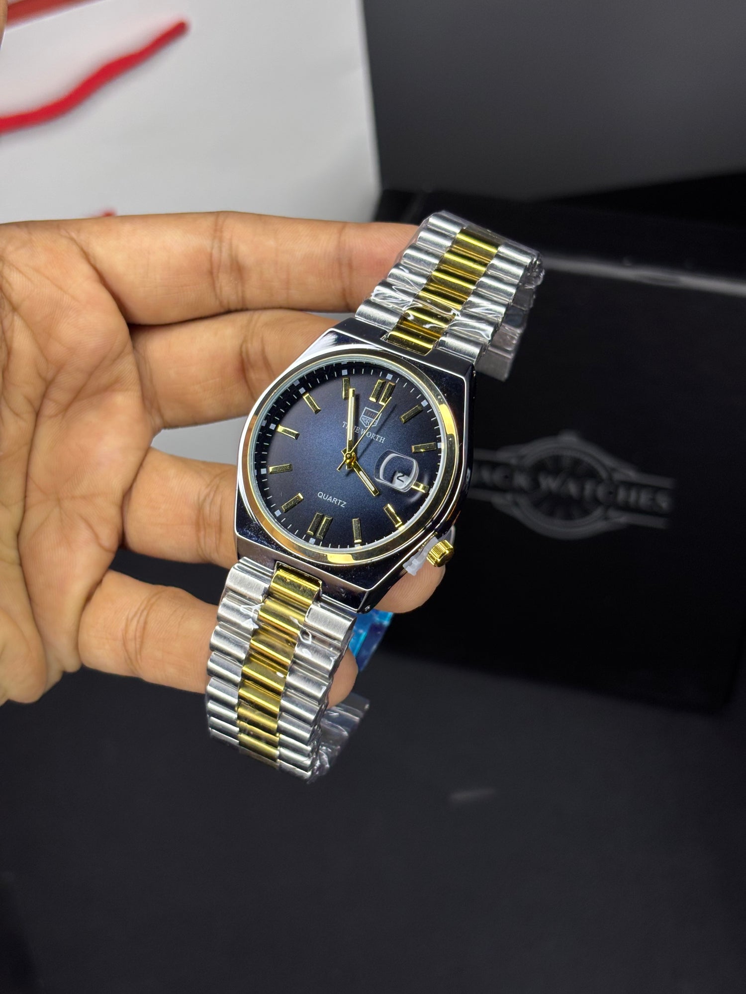 True Worth Quartz TWCTZN - Silver