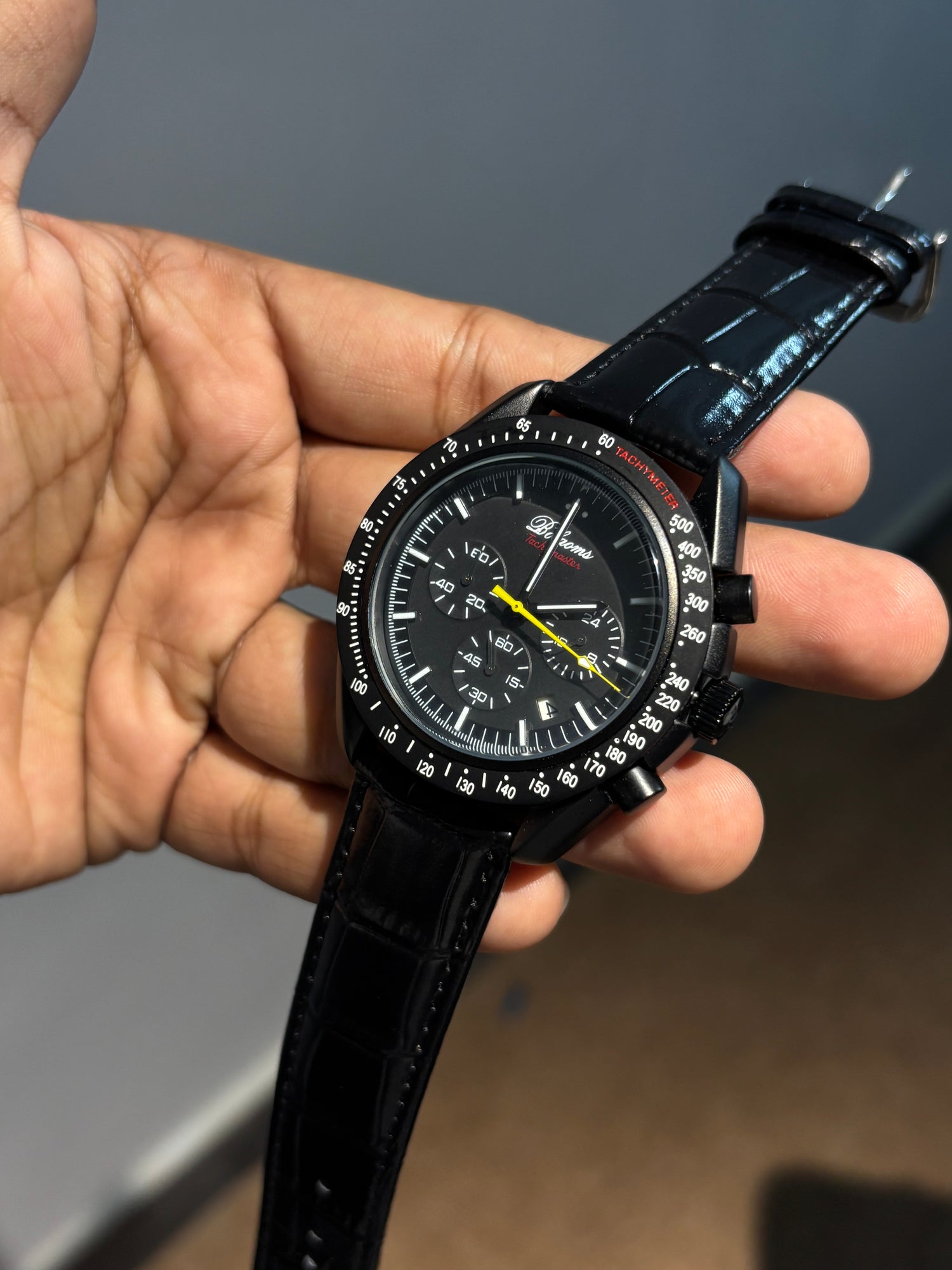 Bolaomo Racing Chronograph Leather Strap Watch