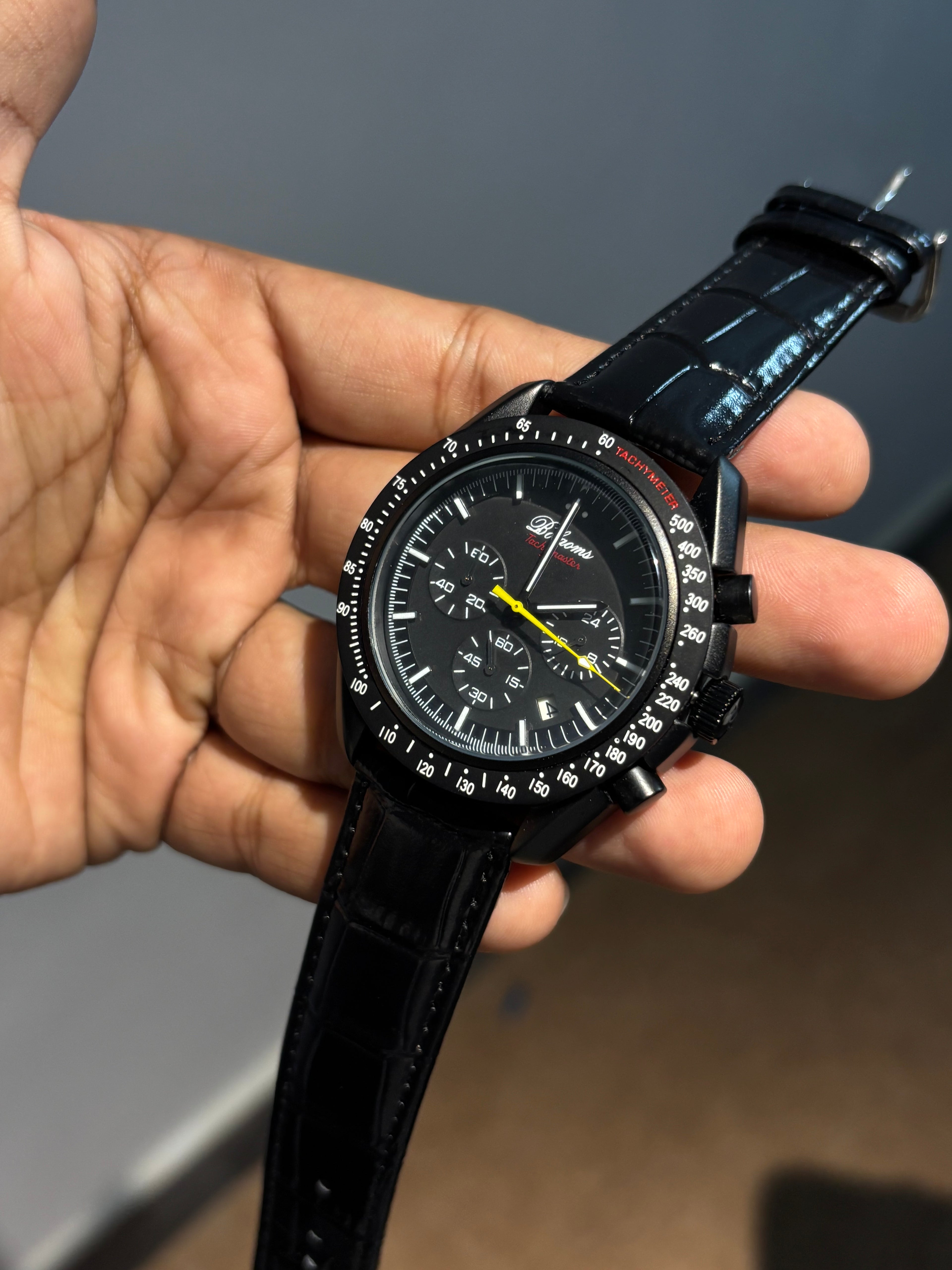 Bolaomo Racing Chronograph Leather Strap Watch