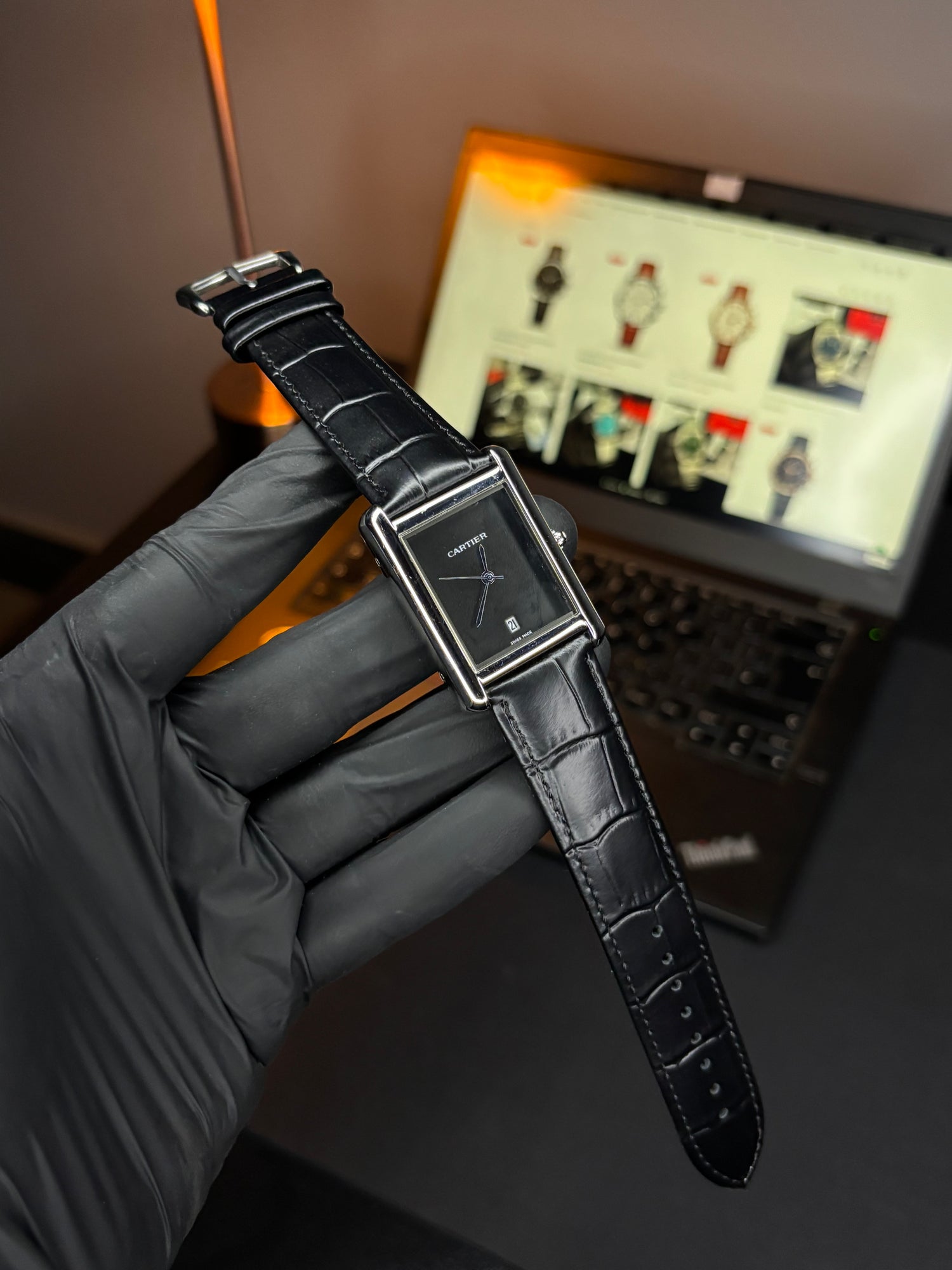 Old Money Tank - Plain Dial - Quartz Watch