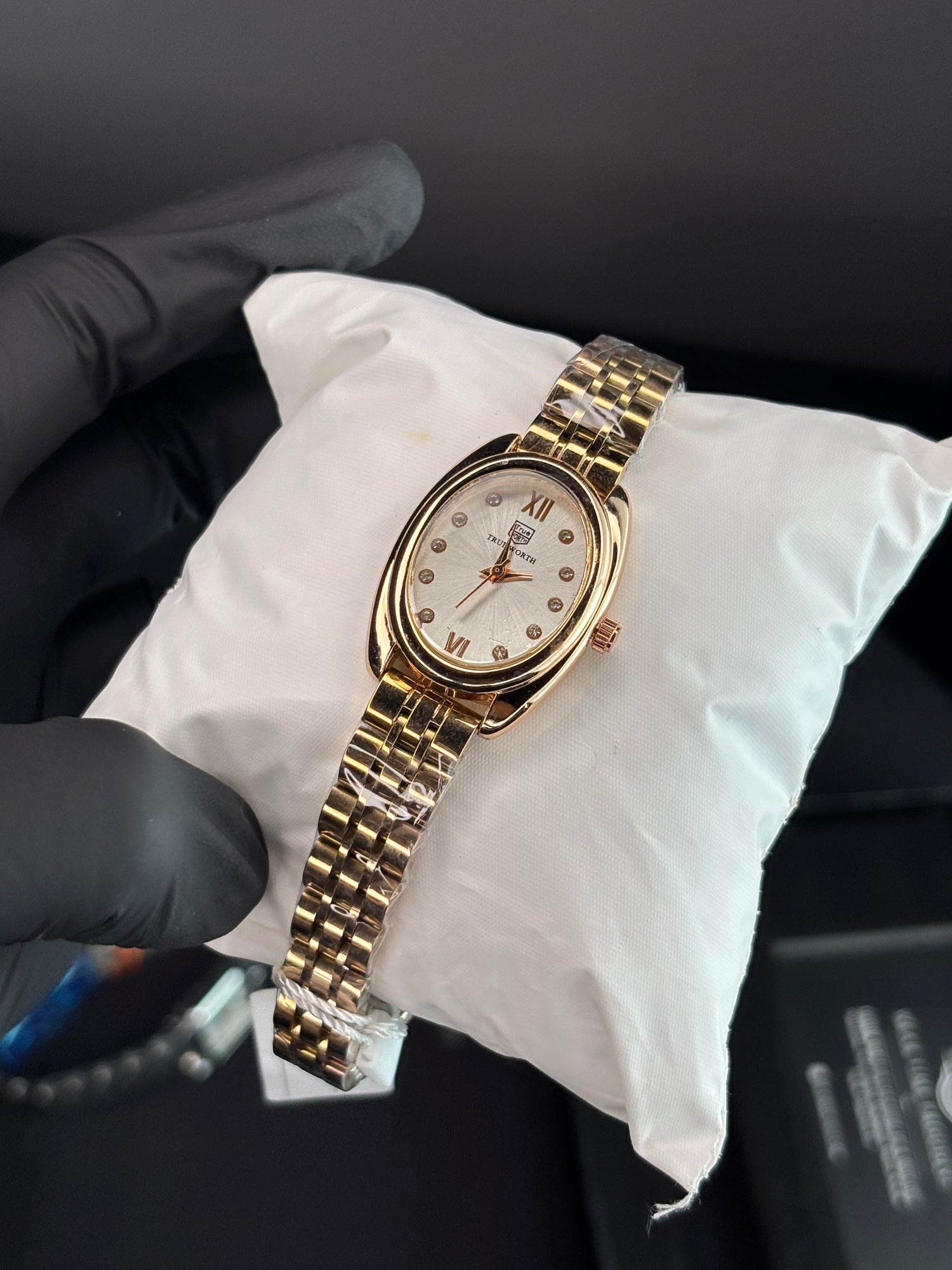True Worth Oval Prestige Women Watch