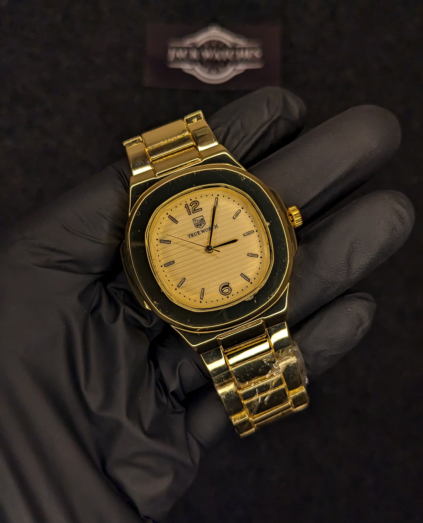 True Worth Nautilus Watch - Golden With Golden Dial