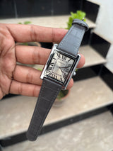 Universe Point Tank Quatz Watch
