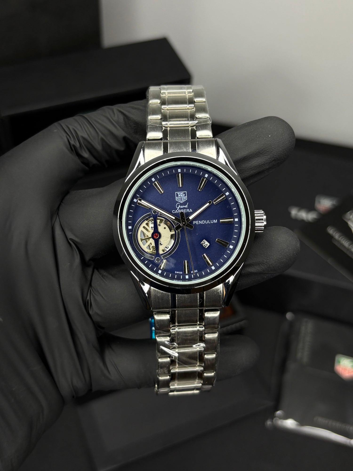 TH Calibre 5 Semi-Auto (Quartz)