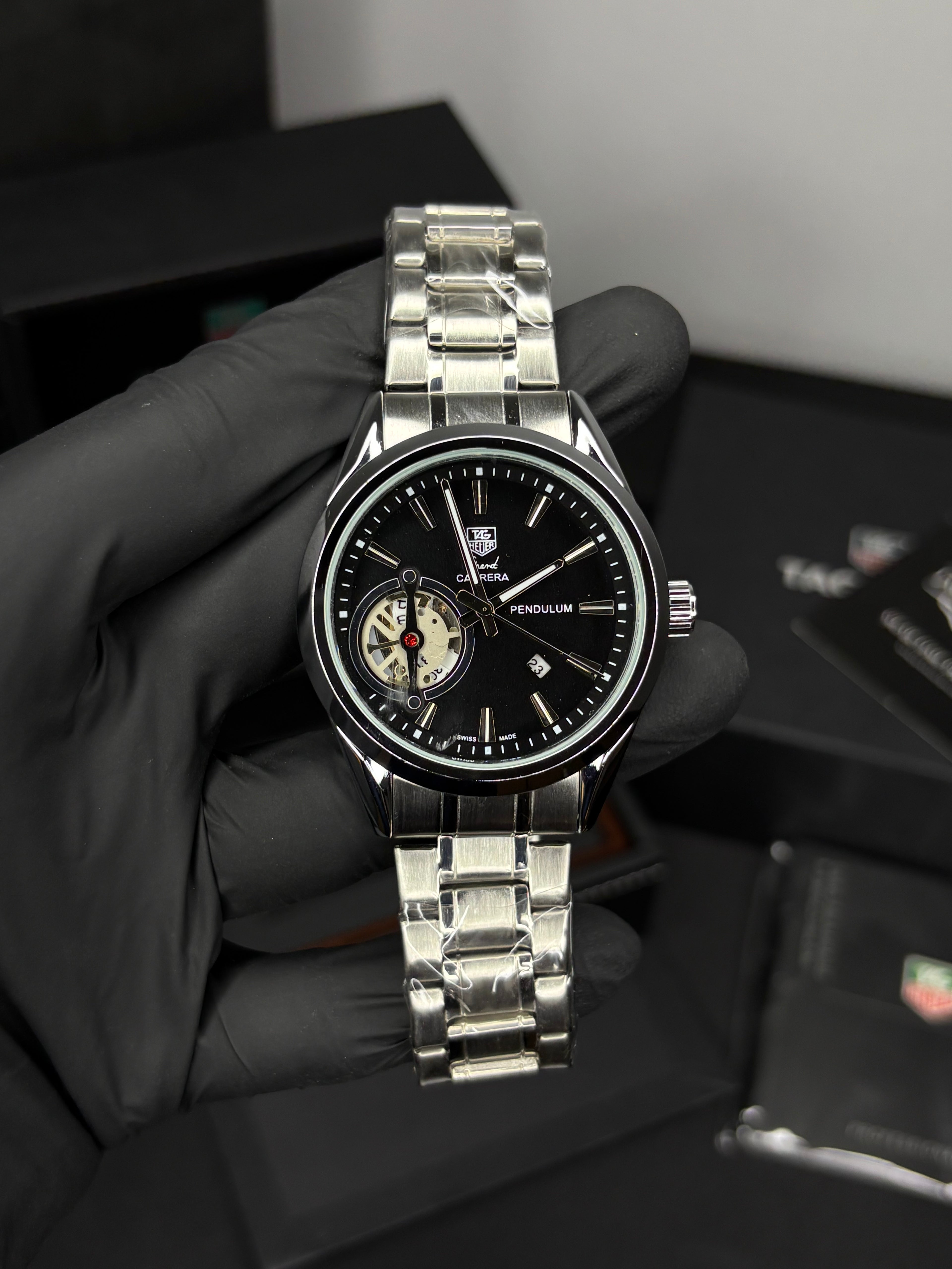 TH Calibre 5 Semi-Auto (Quartz)