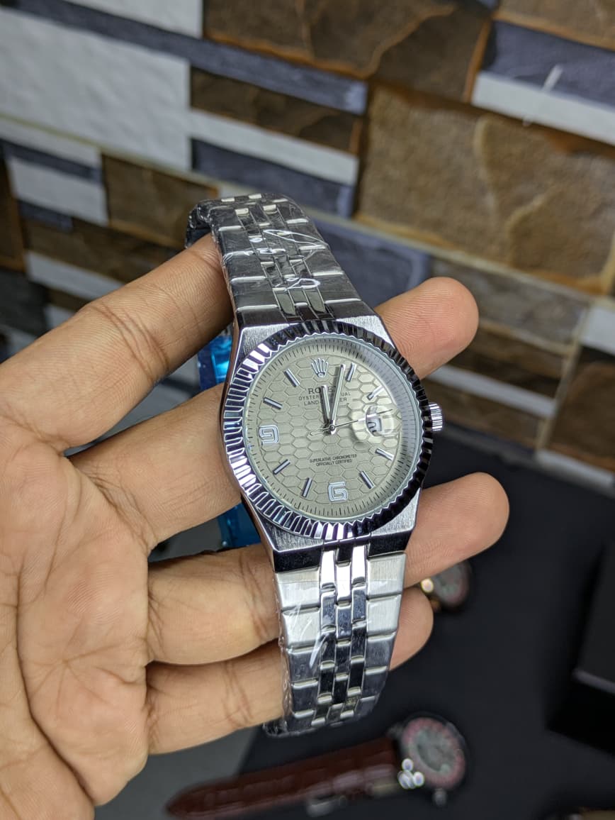 RLX Land Dweller 2025 Date Adjust
